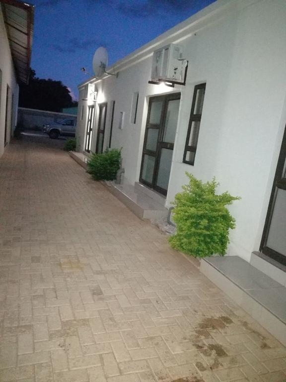 Tsumeb Guesthouse Kamho Exterior photo