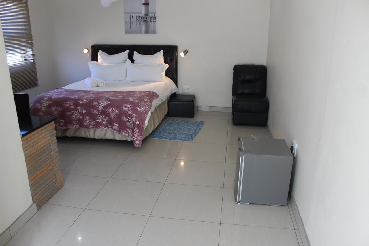 Tsumeb Guesthouse Kamho Exterior photo